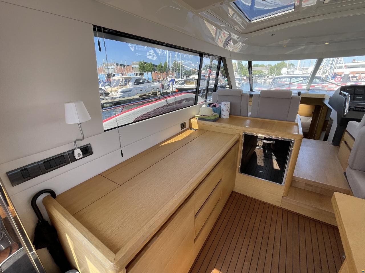 Sealine C 48