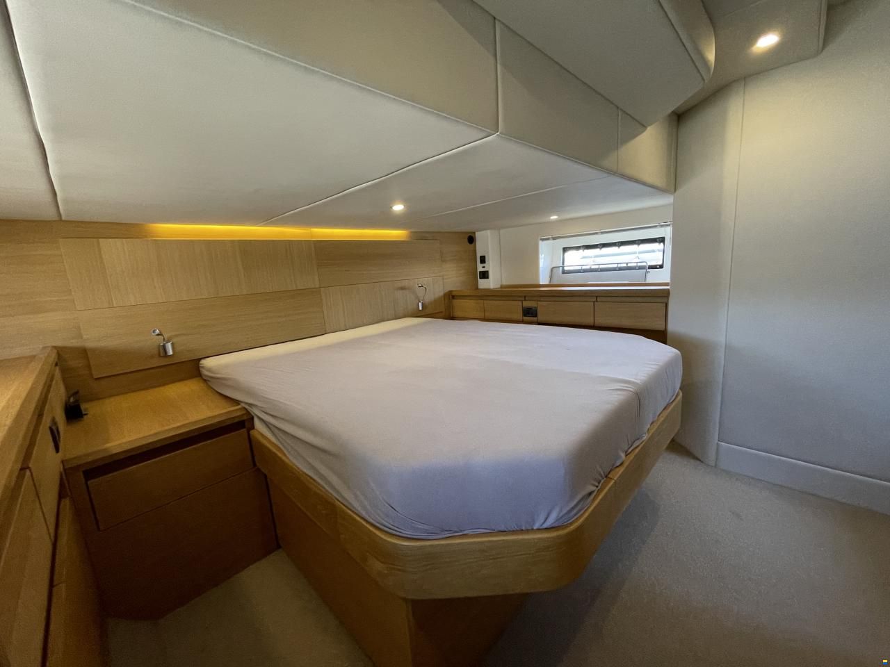 Sealine C 48