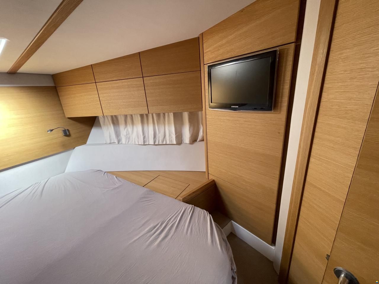 Sealine C 48