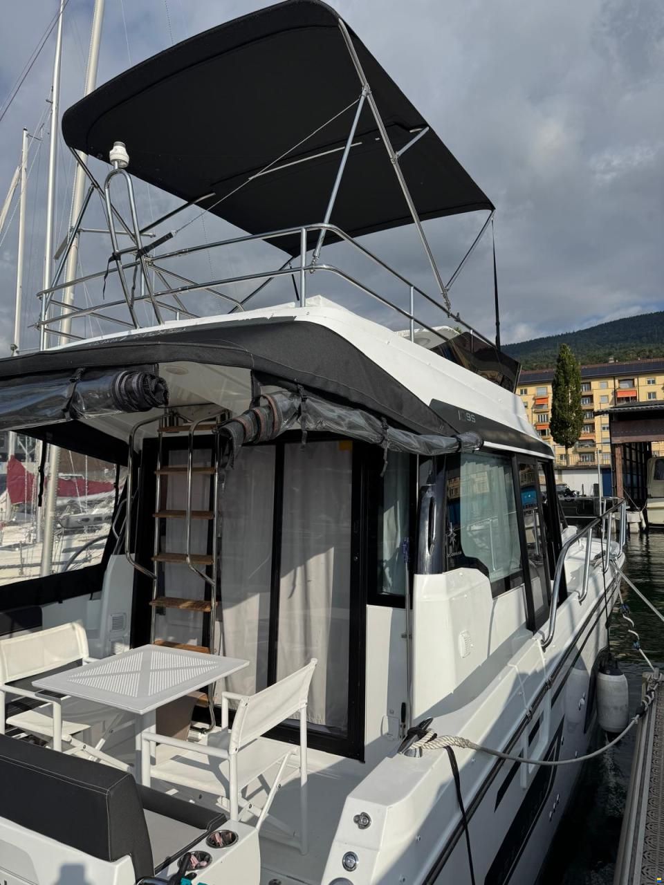 Jeanneau Merry Fisher 1095