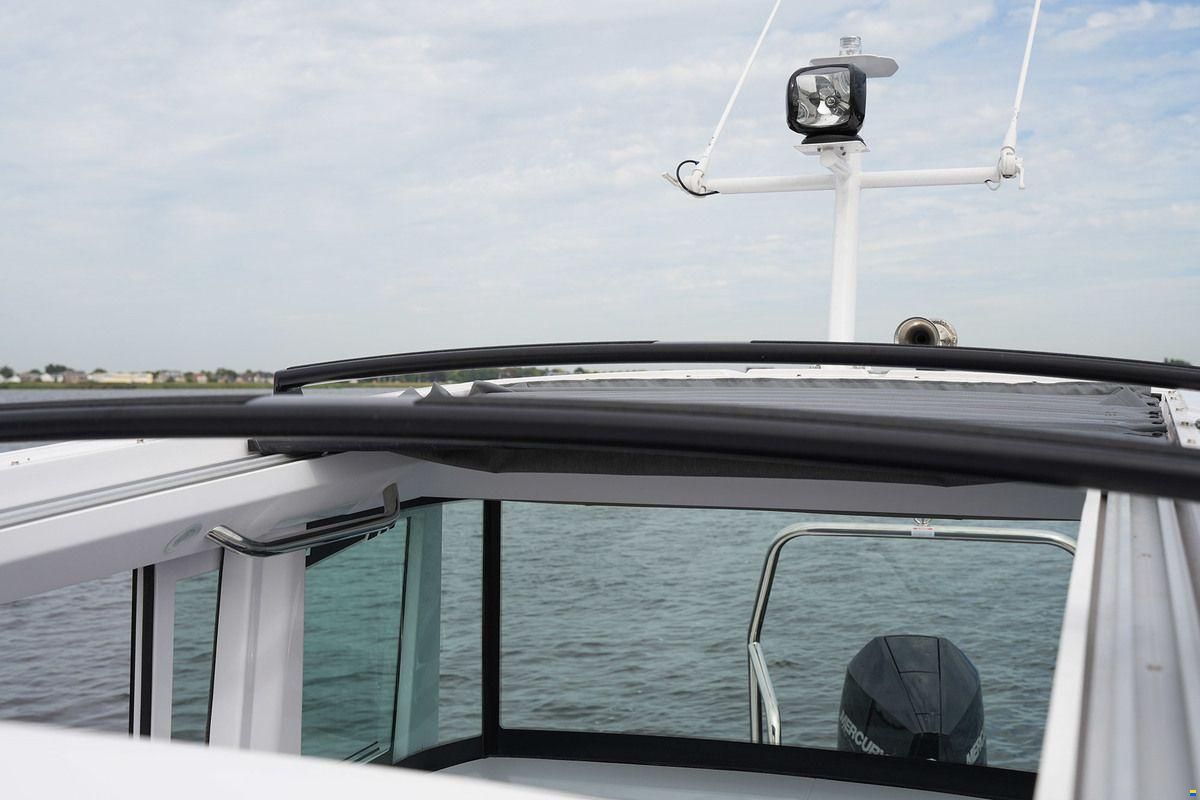 Axopar 29 XC Cross Cabin