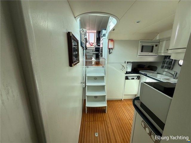 Elegance 53