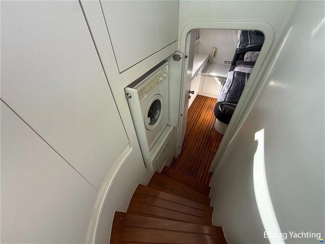 Elegance 53
