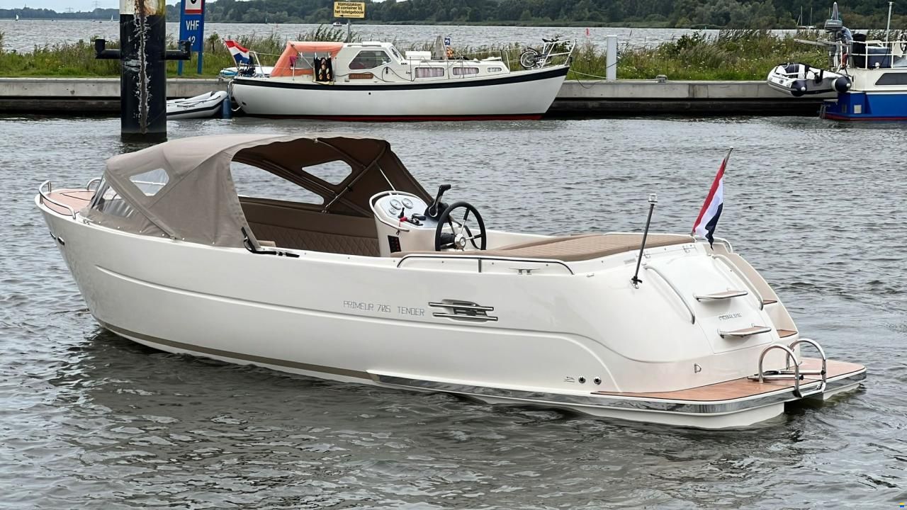 Primeur 705 Tender