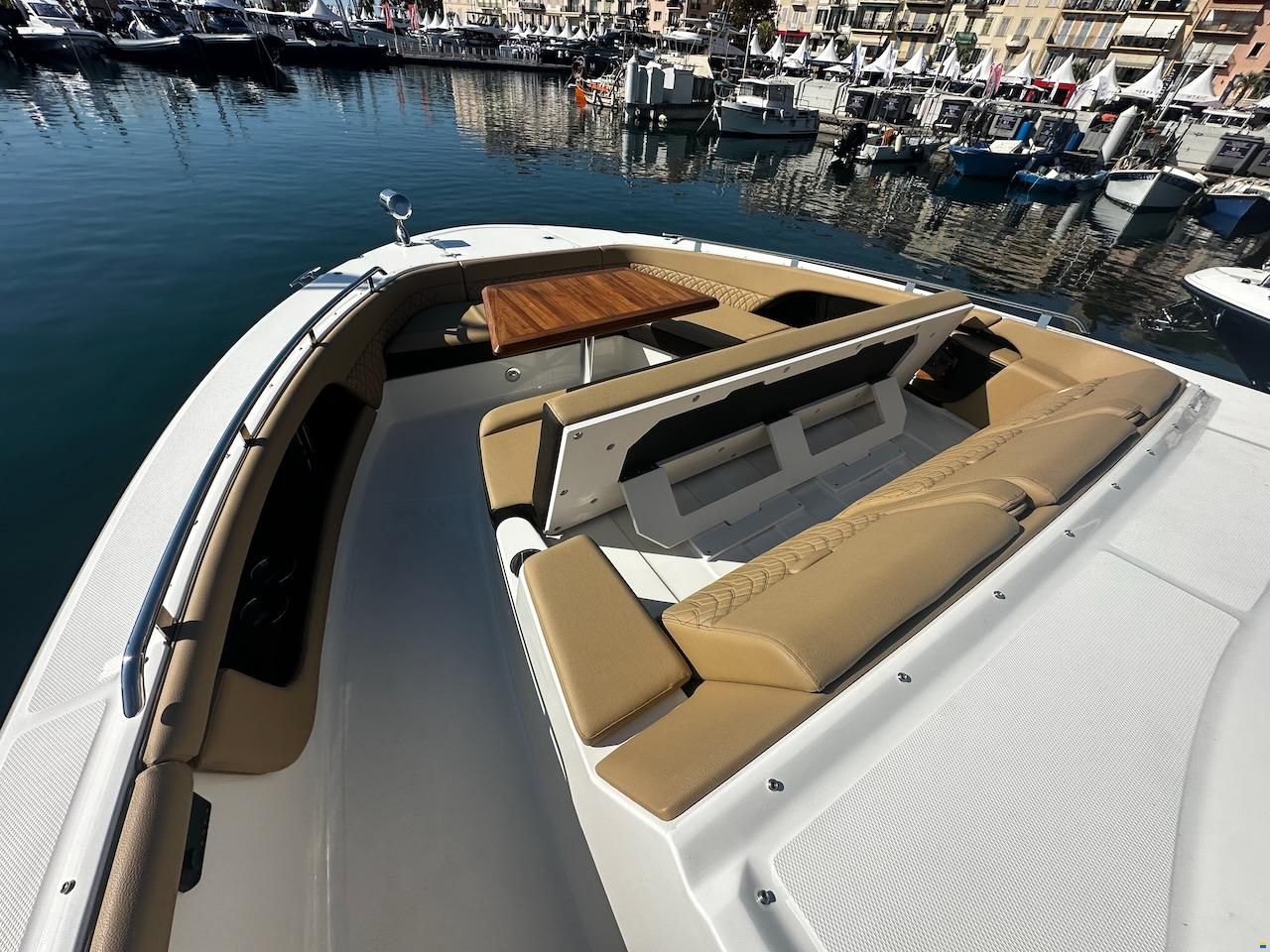 Sea Ray Sundancer 370