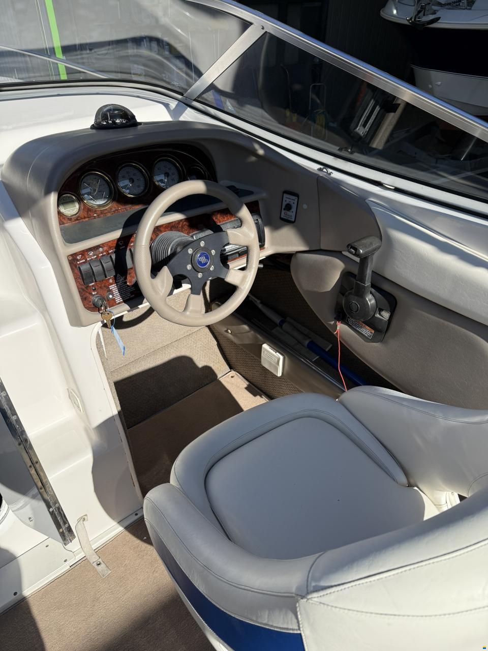 Four Winns Sundowner 245