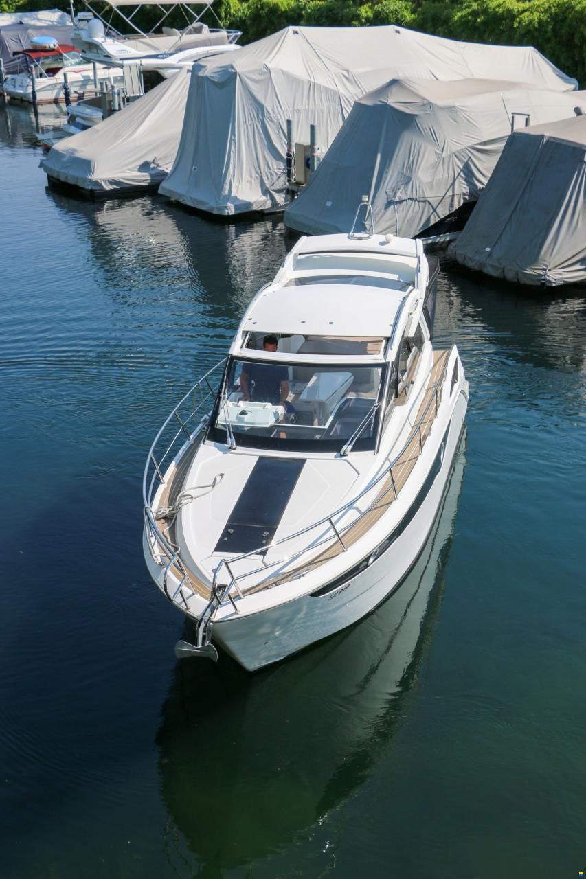 Galeon 305 HTS