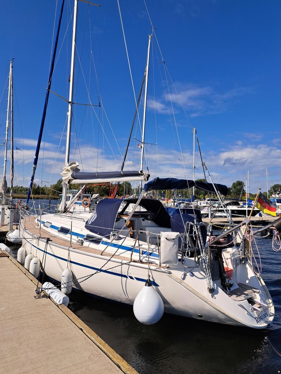 Bavaria 37