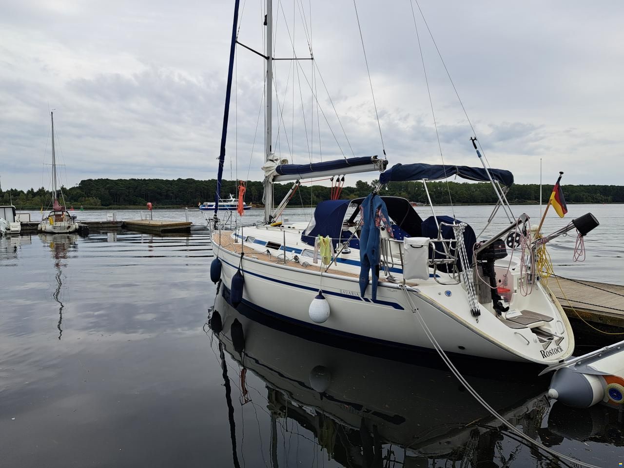Bavaria 37
