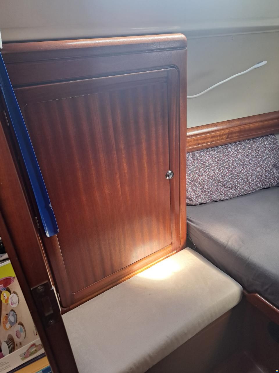 Bavaria 37