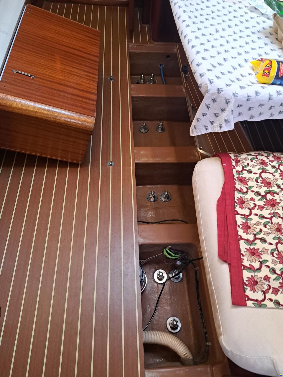 Bavaria 37