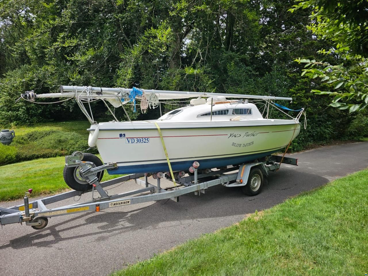 B2 Marine BLUE DJINN
