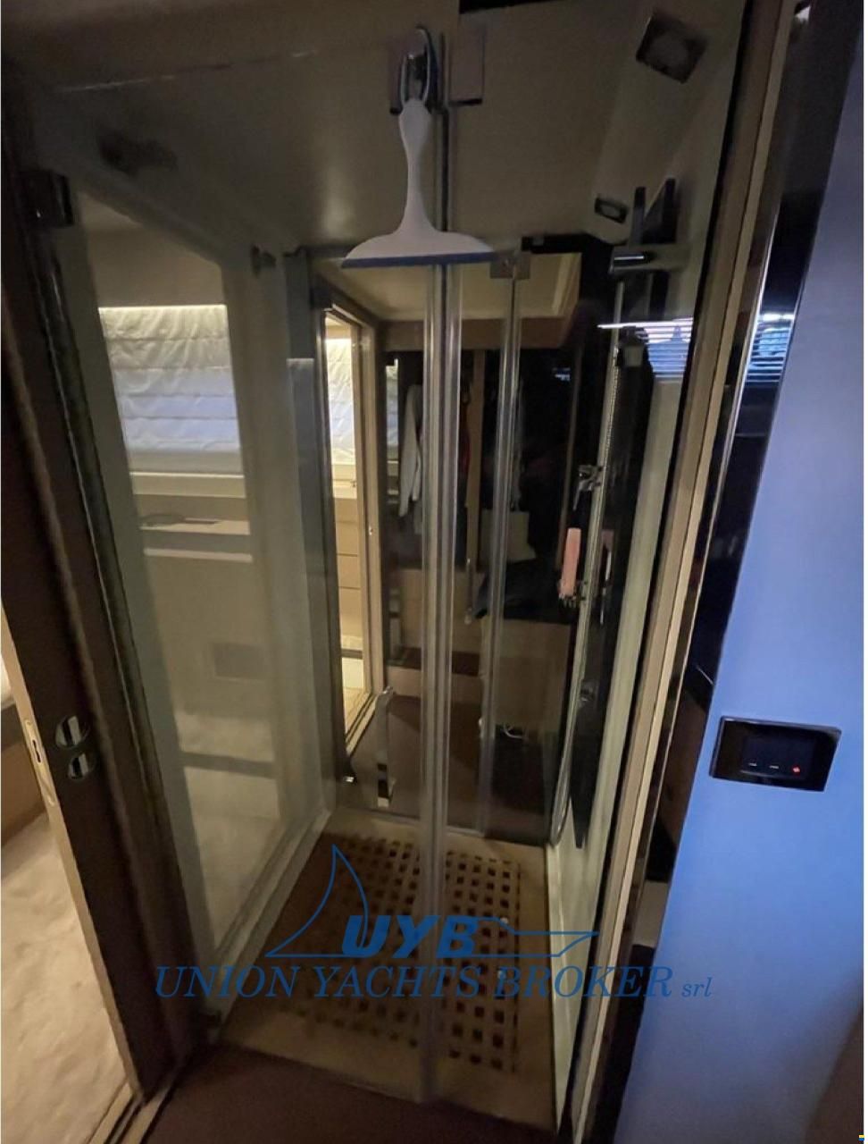 Prestige 550