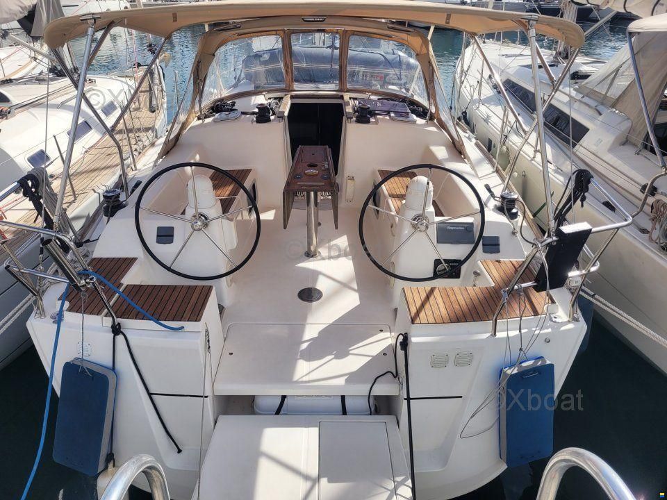 Dufour 375 GRAND LARGE
