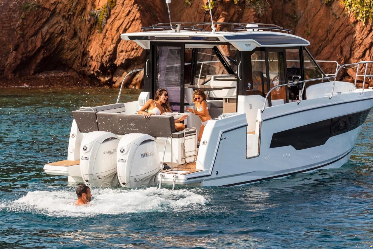 Jeanneau MERRY FISHER 895 Serie 2