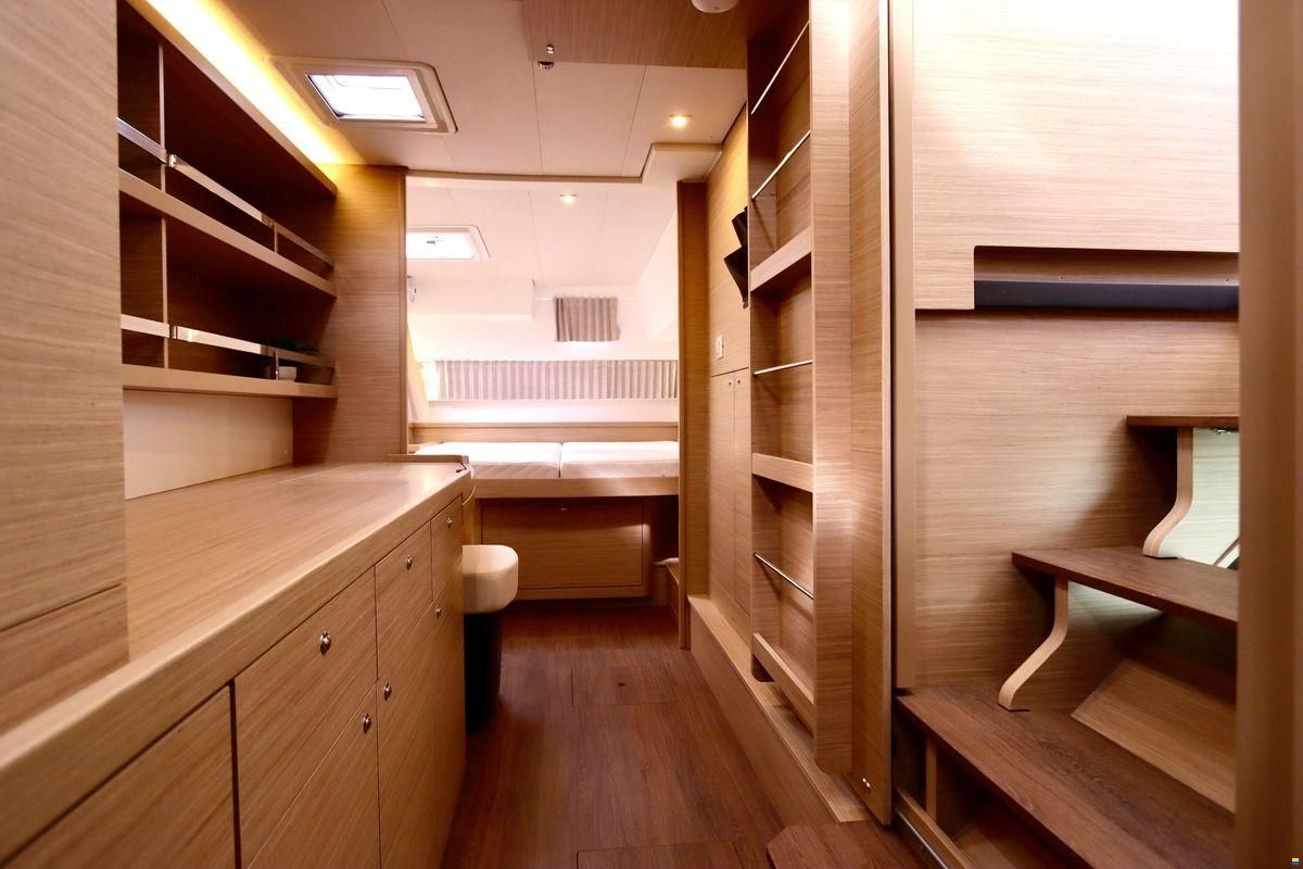 Lagoon 42 Full specs