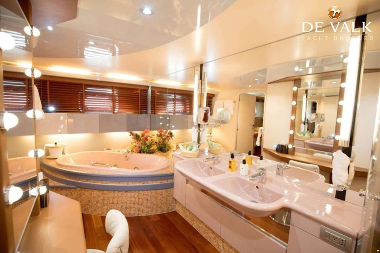 Heesen 30