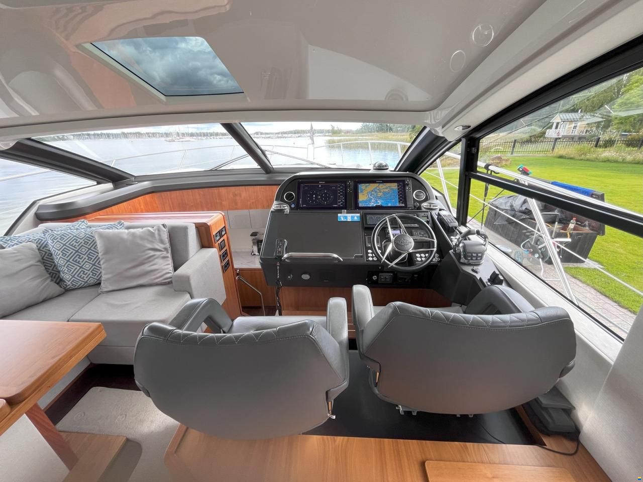 Sunseeker Predator 57MKII