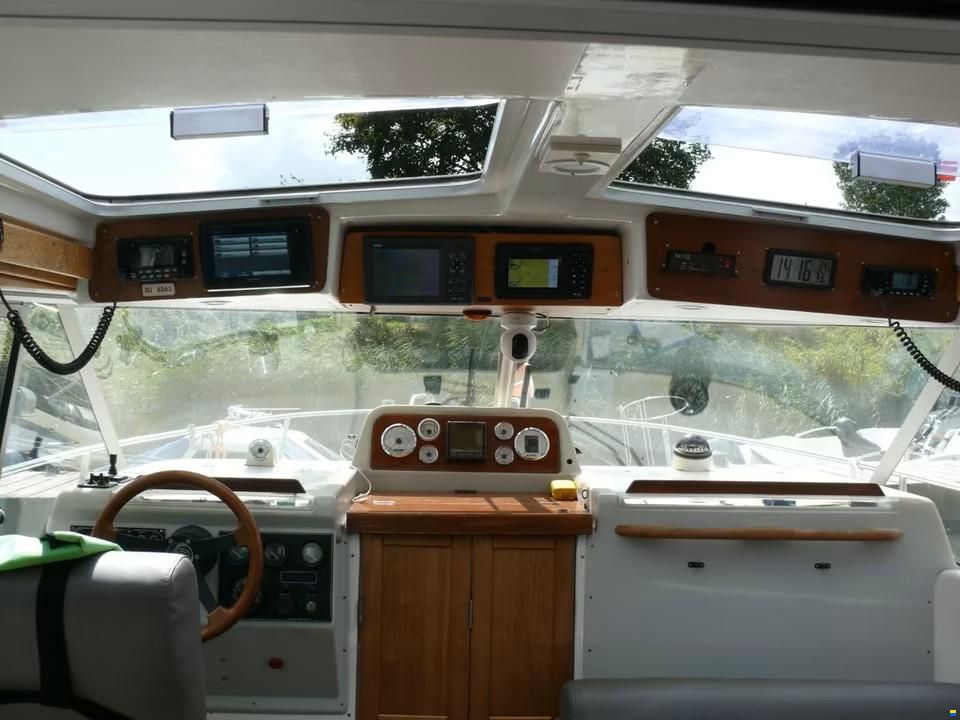 Nimbus 27 Coup&eacute;