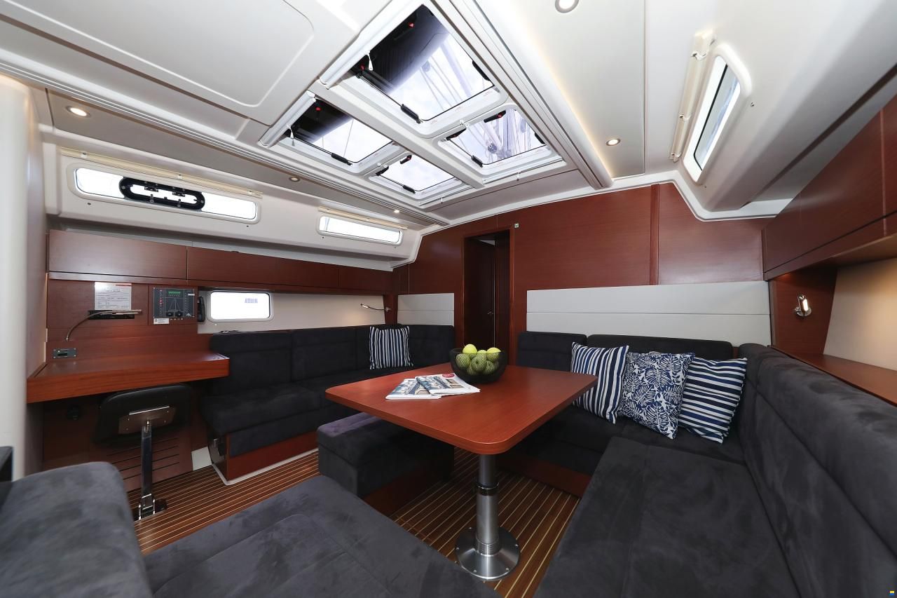 Hanse 458