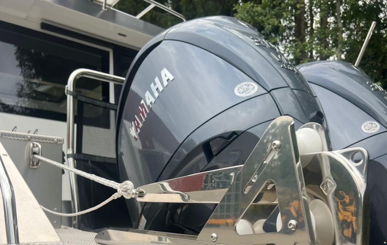 Buster Phantom Cabin