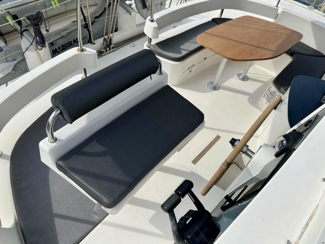 Fountaine Pajot Lavezzi 40