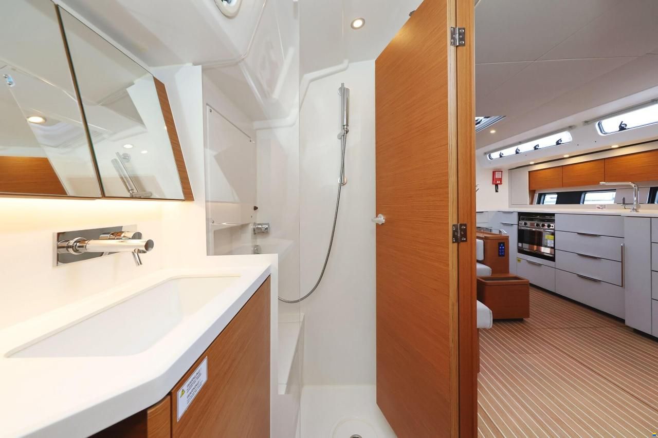 Hanse 460