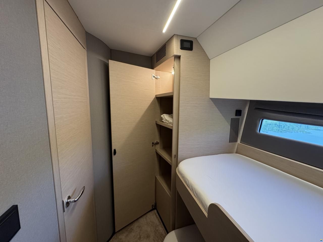 Nimbus 495 Flybridge