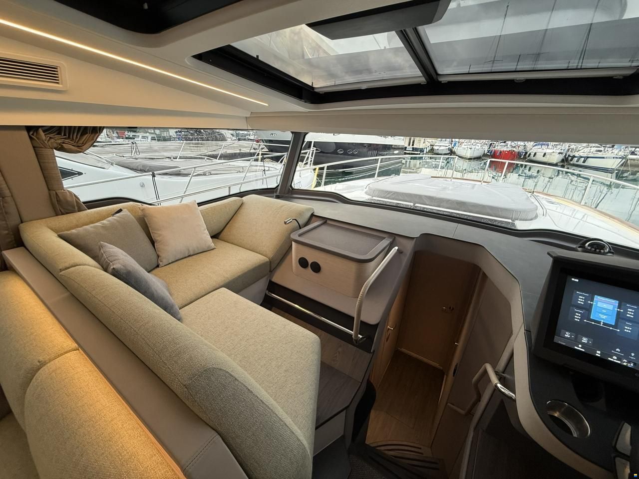 Nimbus 495 Flybridge