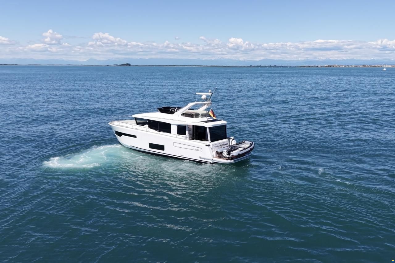 Nimbus 495 Flybridge