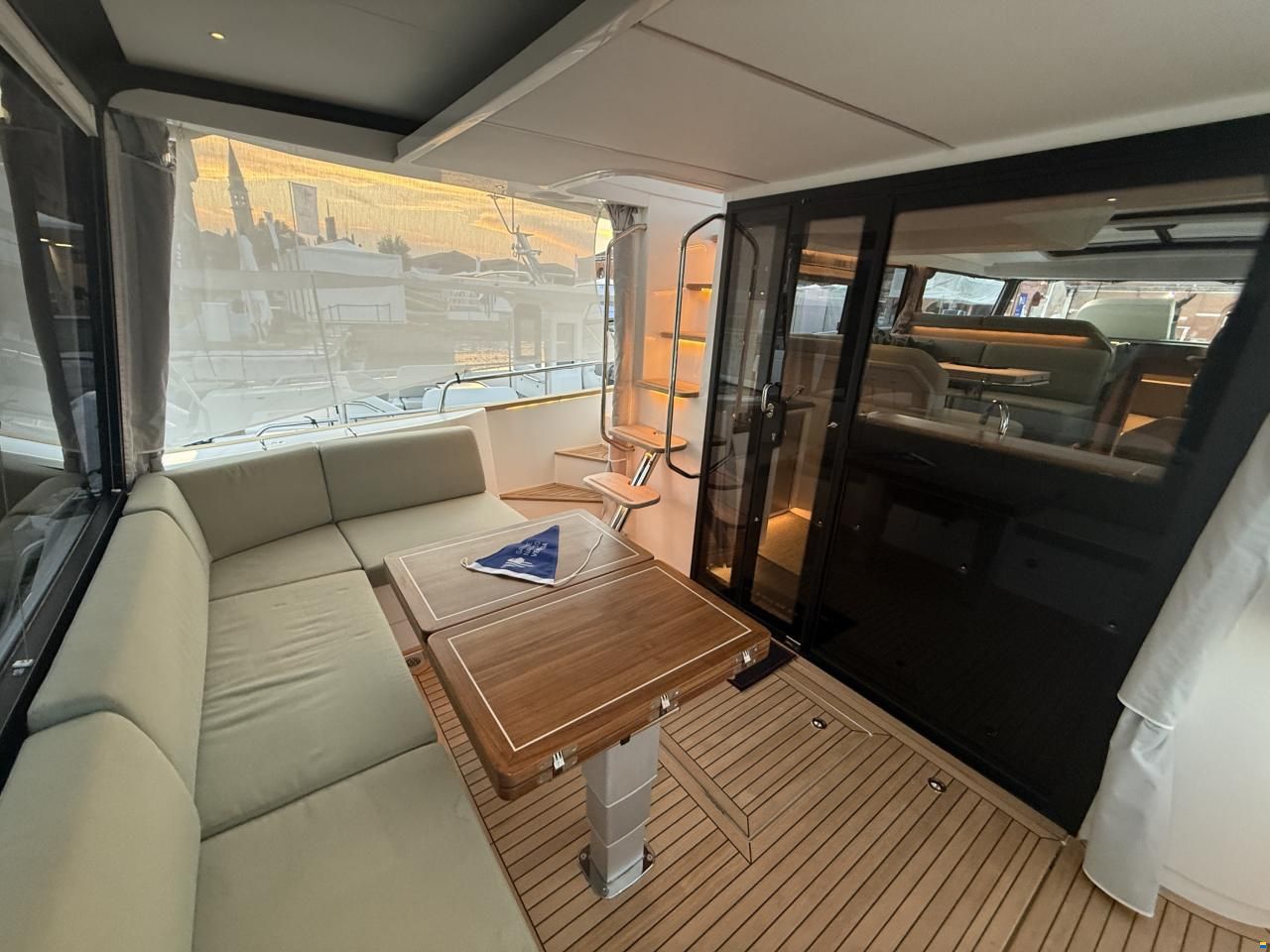 Nimbus 495 Flybridge