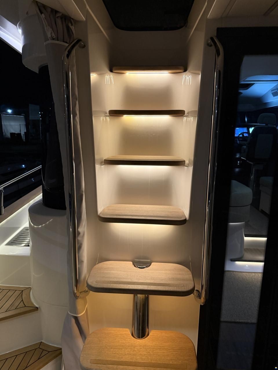 Nimbus 495 Flybridge