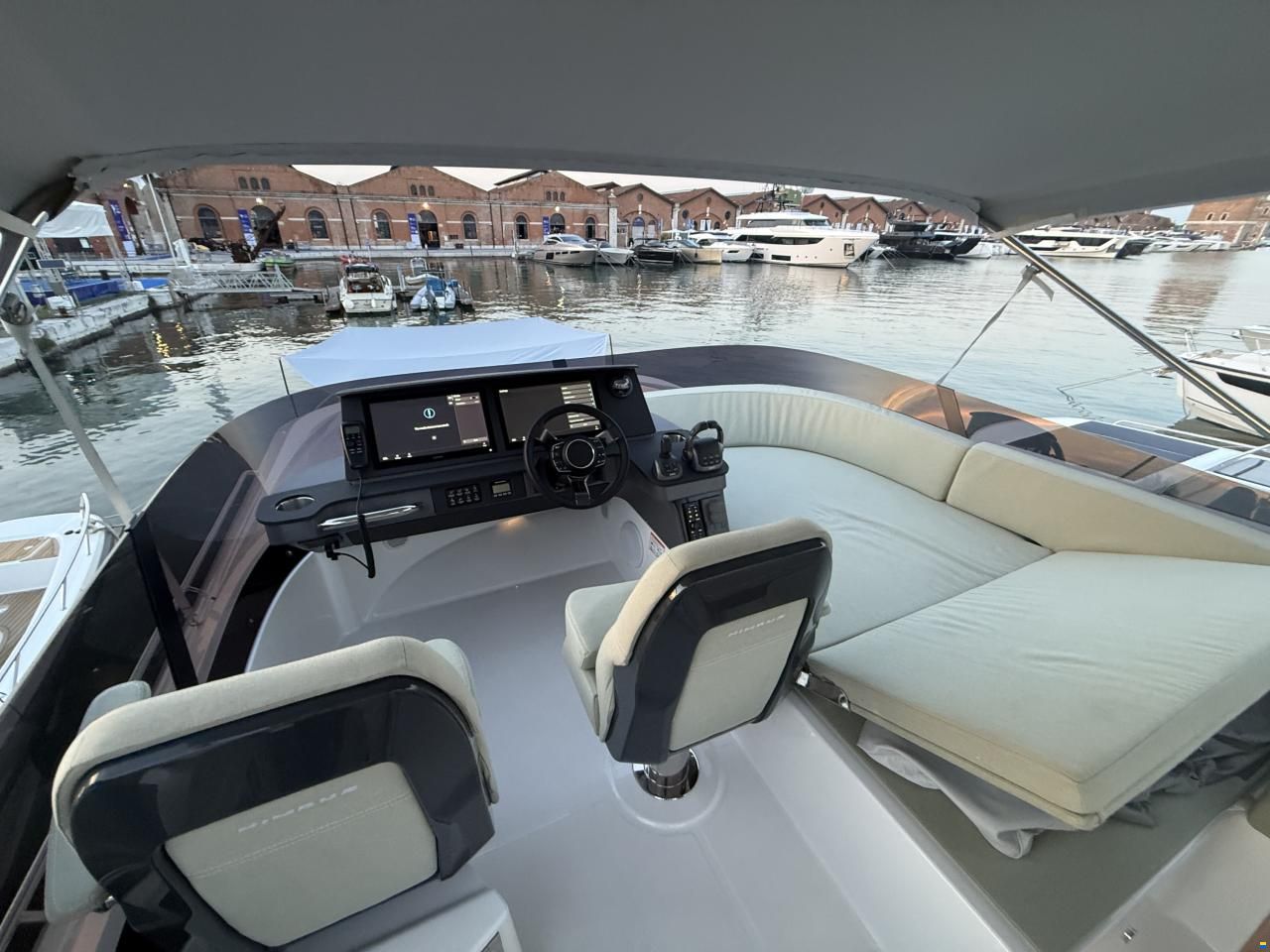Nimbus 495 Flybridge