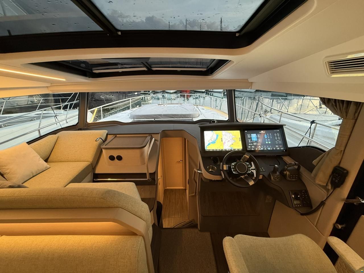 Nimbus 495 Flybridge