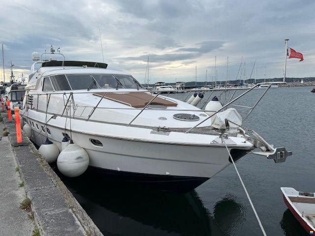 Fairline Squadron 62.  BYTTE