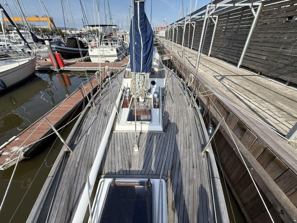 Hutting Yachts 40