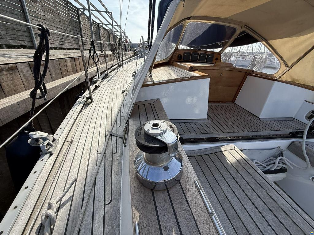 Hutting Yachts 40
