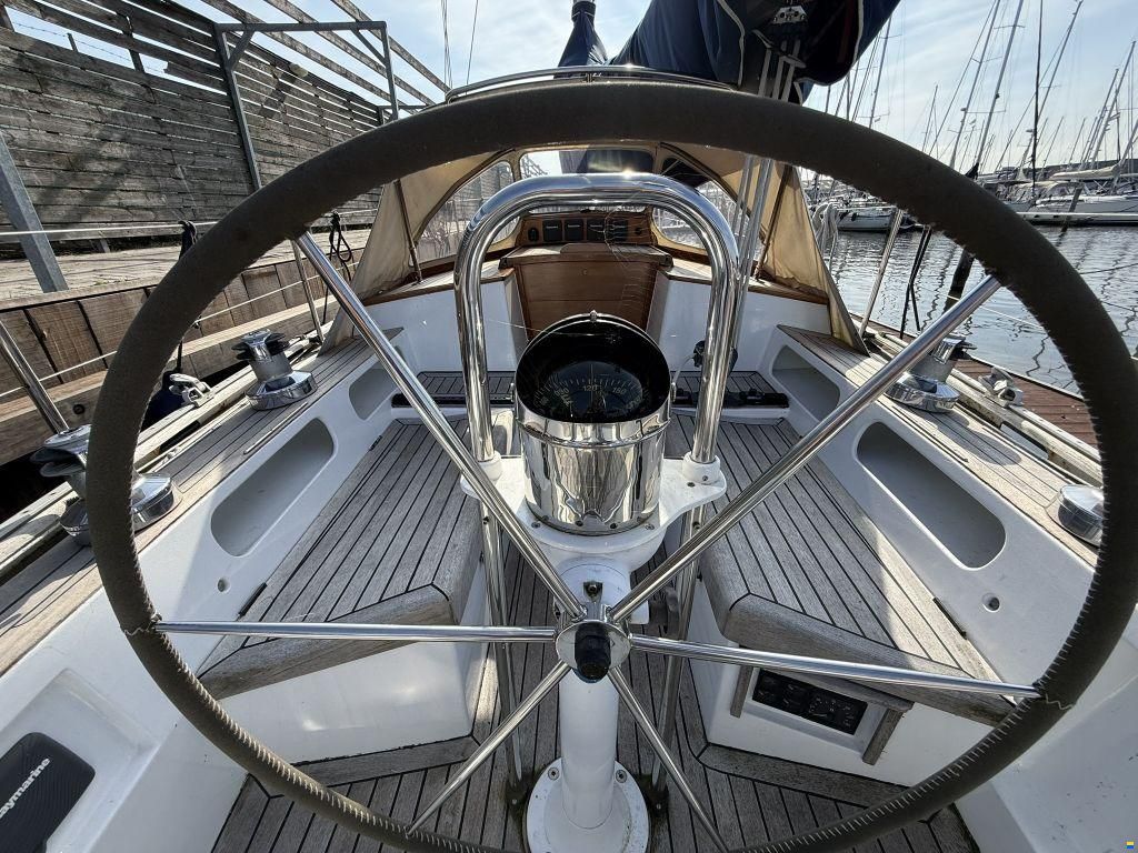 Hutting Yachts 40