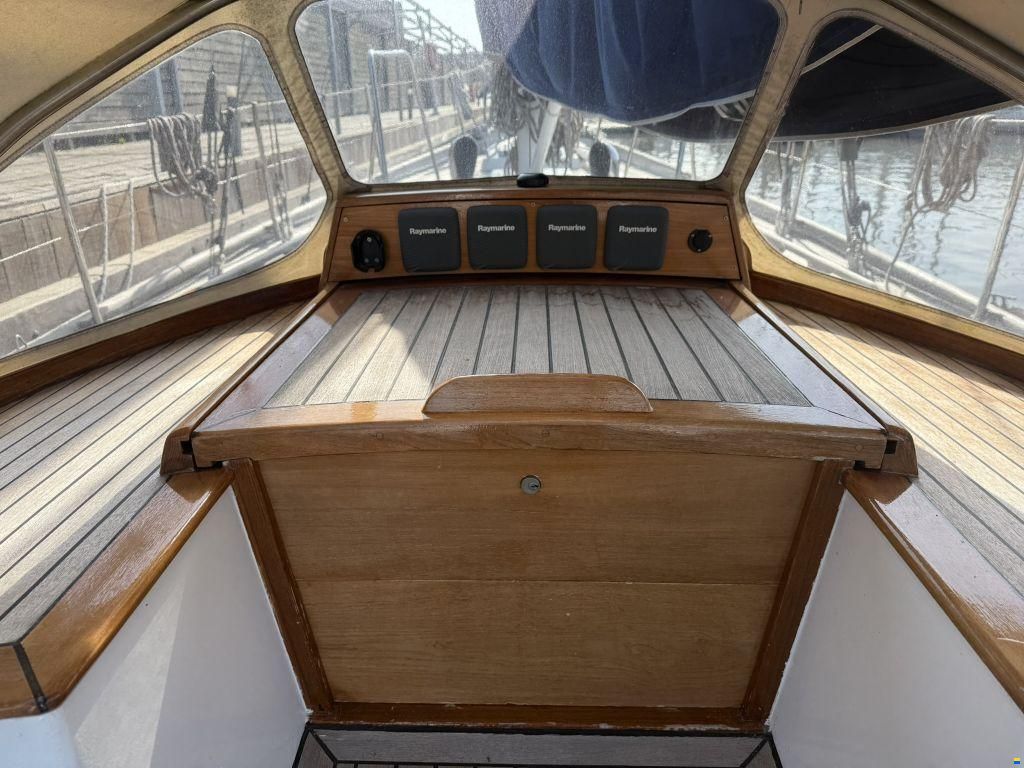 Hutting Yachts 40