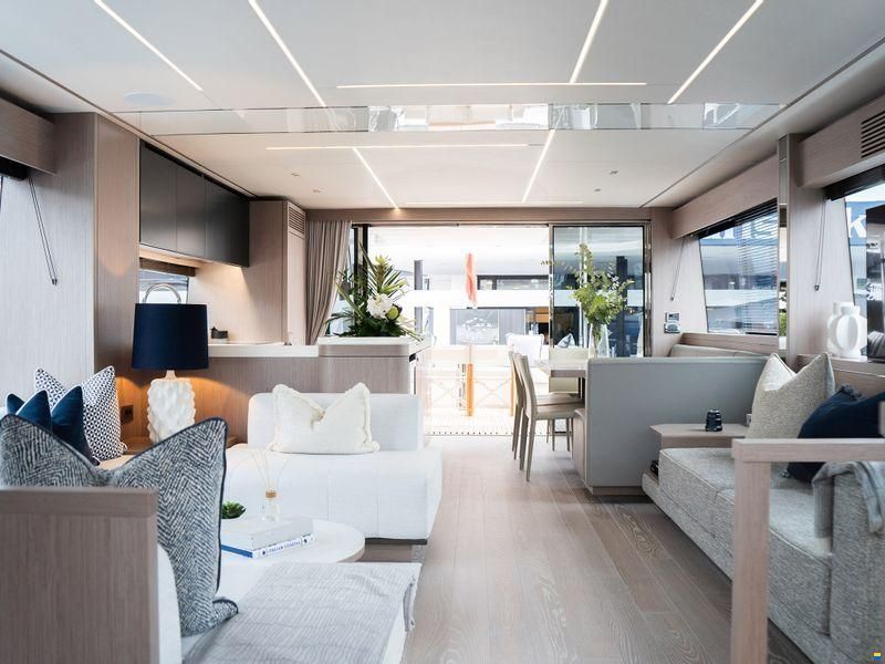 Sunseeker 76 Yacht
