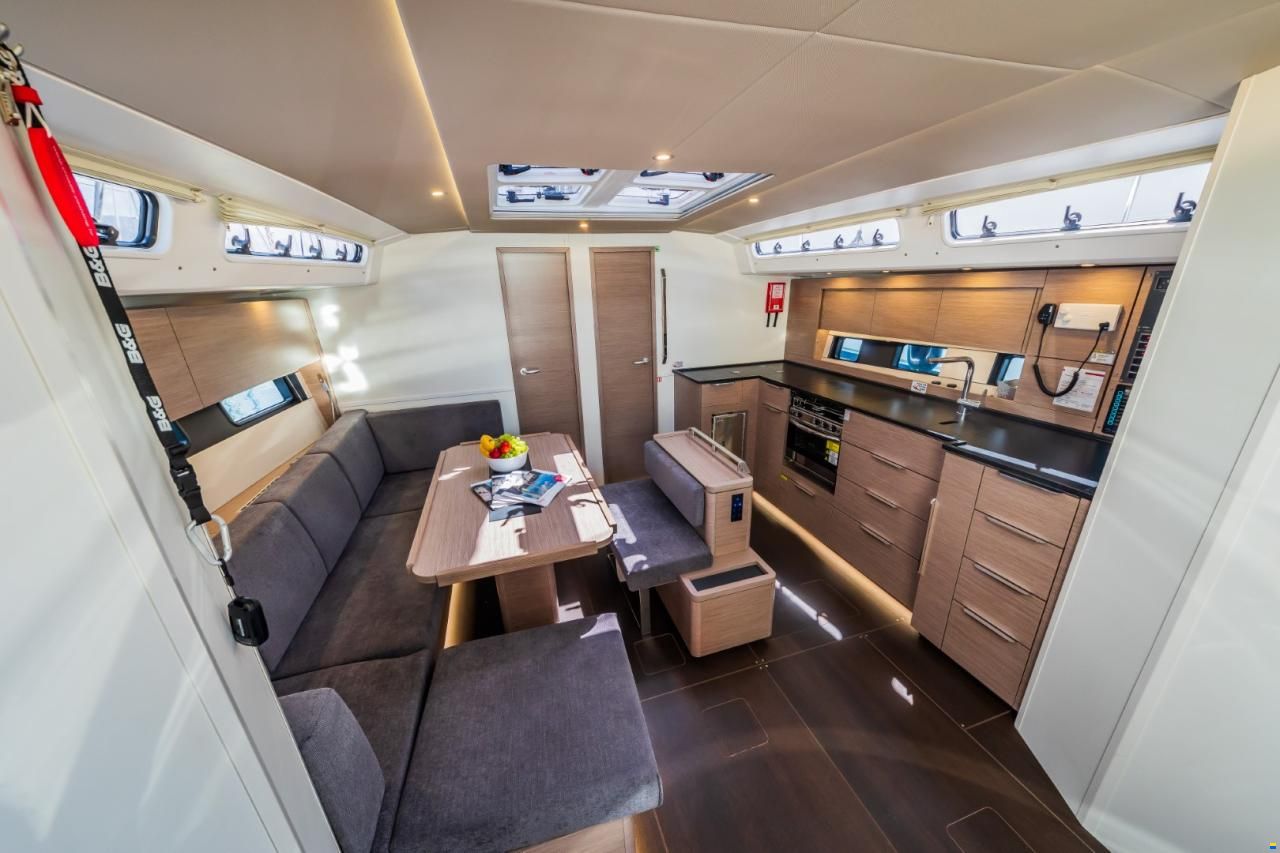 Hanse 460