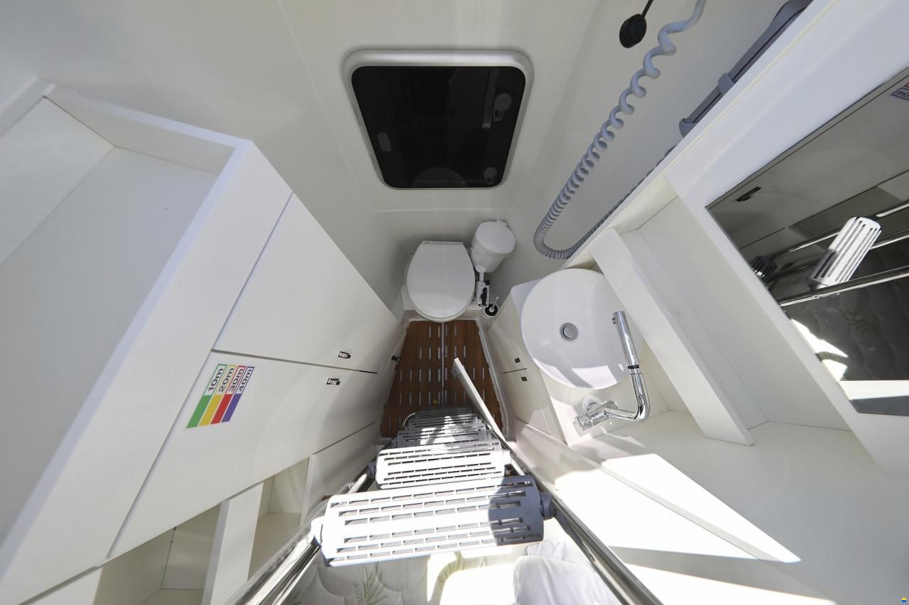 Hanse 590