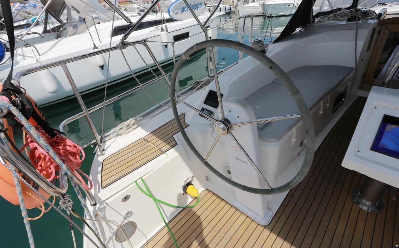 Bavaria Cruiser 34