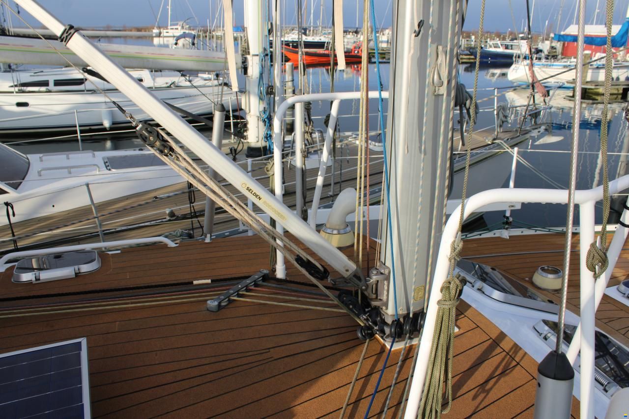 Atlantis 37.5