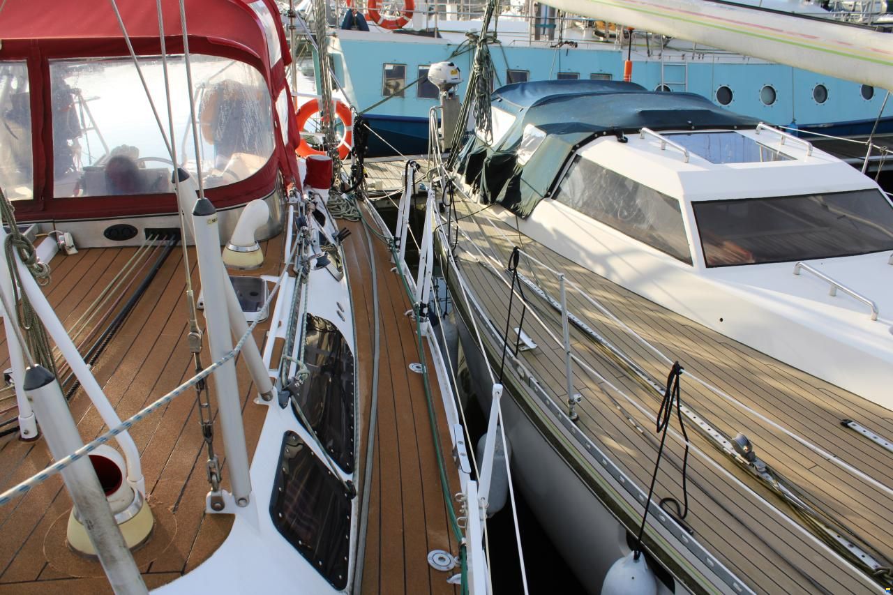 Atlantis 37.5