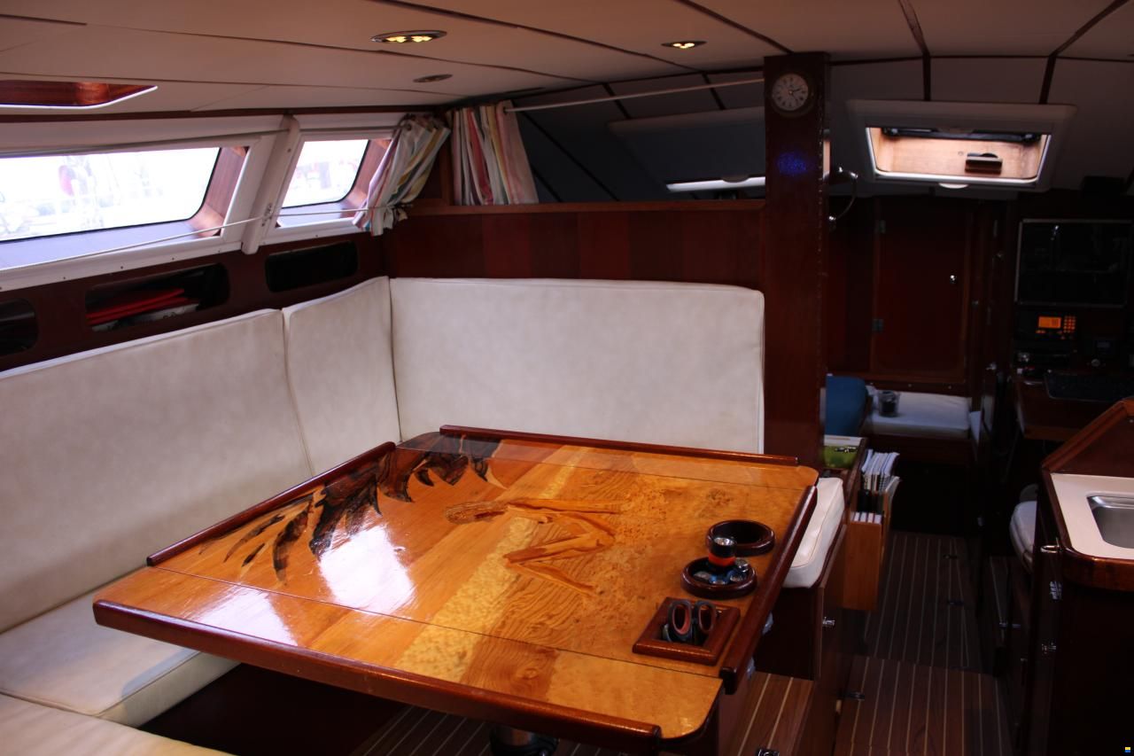 Atlantis 37.5