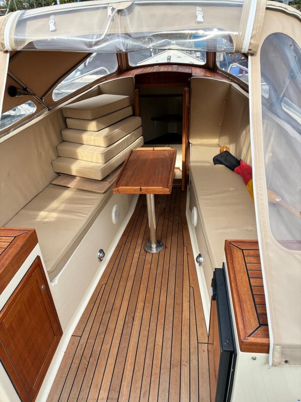 Interboat 25