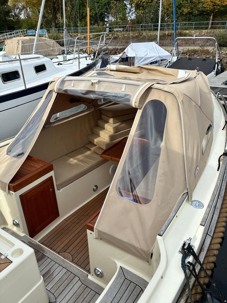 Interboat 25