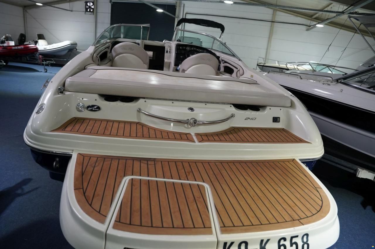 Sea Ray 240 OVE