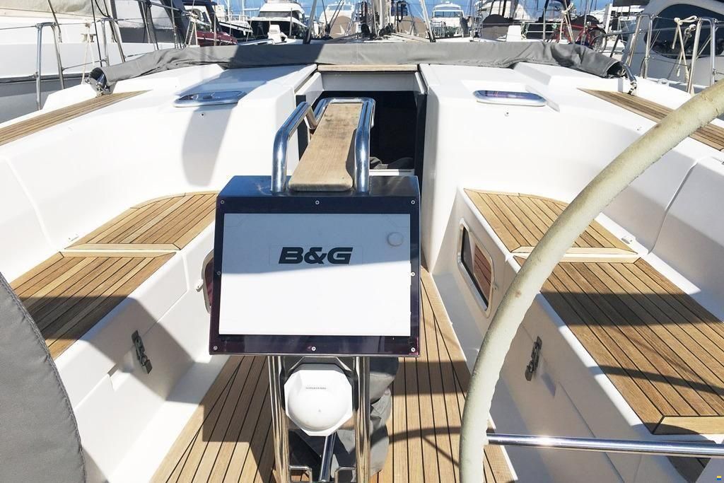 Hanse 445